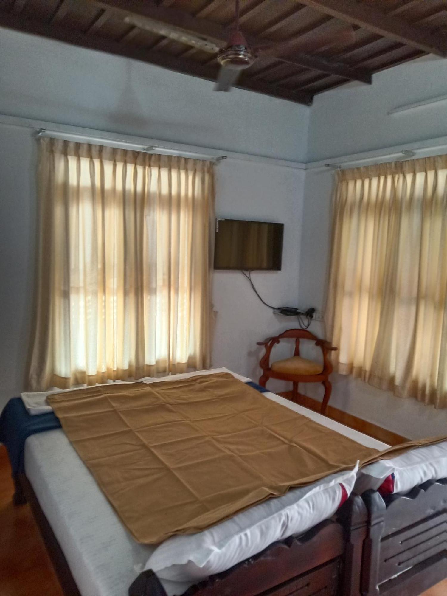 Palmy Lake Resort Alappuzha Δωμάτιο φωτογραφία